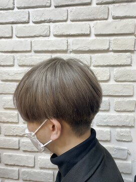 ビランチェ 池袋(bilancia) 刈り上げマッシュ/ベージュ/ミルクティー【池袋/池袋東口】