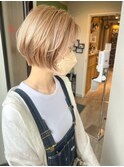【Quartett】透明感ブロンドベージュ 大人可愛いショートボブ