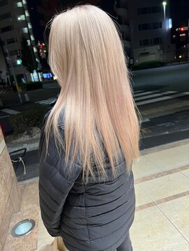 ナンバー リコ 名駅 ジャム 名古屋(N° rico JAM) ミルクティーゴールド　ケアブリーチ　ロングヘア　ハイトーン