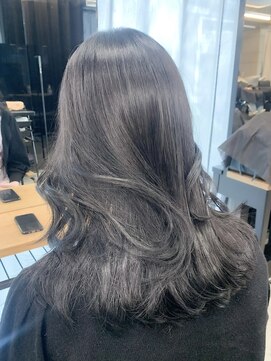 アリュウル 表参道(ALLURE) 艶髪！王道ブルーブラック×くびれヘア　《佐藤》