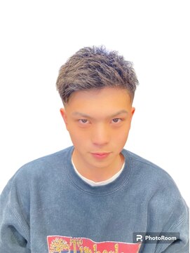 銀座マツナガ 神田店 メンズスパイキーショートツーブロックフェード刈り上げイケメン