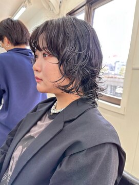 ヴェイン 渋谷(vain) 暗髪ウルフパーマ/顔まわりレイヤーカット/ロングウルフ/渋谷