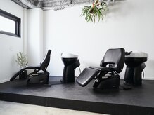  ゆったりとリラックスしてくつろげるフルフラットのYUMEシャンプー台を採用[自由が丘駅]