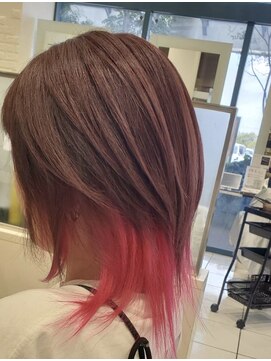 アルバ 津城山店 PINK×PINK