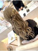 結婚式お呼ばれ/ハーフアップ/金箔／ふわふわ巻き髪