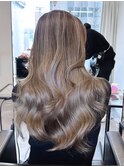 ミディアムロングレイヤーカットブリーチなしダブルカラー堀江