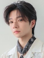 オーシャントーキョー 原宿(OCEAN TOKYO)&nbsp;韓国ヘアカルマパーマコンマバングセンターパート黒髪ウルフ