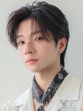 オーシャントーキョー 原宿(OCEAN TOKYO) 韓国ヘアカルマパーマコンマバングセンターパート黒髪ウルフ