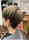刈り上げ女子♪ミルクティーベージュローライト