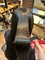 シキオリ(SHIKIORI) 艶々うるうるロング