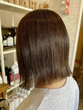 クオリア(Quaria) オリーブカラーオリーブベージュボブ多賀城美容室透明感