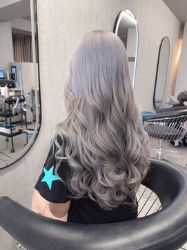 ラニシス ヘアー(Lanisis Hair) ハイトーンシルバー