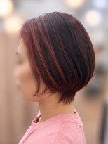 ヒビ(hibi)&nbsp;丸みシルエットの大人ショートボブ