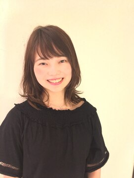 イームズ(EAMES) 無造作ミディアム