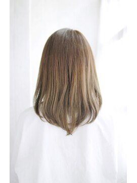 トランクイル サフリック(TRAN9UIL safric) 20代・30代・40代　キレイ色・気持ちアガる春映えロング