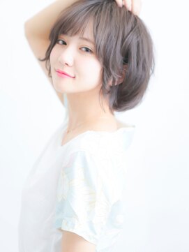 デイズ(days) ブルージュカラー/毛先ハネ感が可愛い透明感カラー