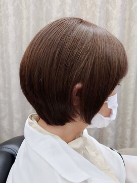 フォックスヘアー(fox.hair) ナチュラル丸みショートヘア/fox.hair