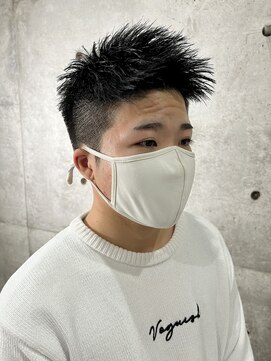 イーラ(era) 短髪×グラデーション×アップバング