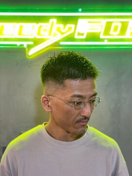 グリーディーフォックス 代々木(Greedy FOX) 韓国マッシュ/センタ-パ-ト/ツイストスパイラル/スキンフェード