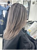 バレイヤージュ×グレージュ×レイヤー
