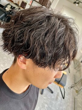 フゥ 宇都宮(FeU) 波巻きパーマメンズパーマメンズヘアツーブロックツイストパーマ