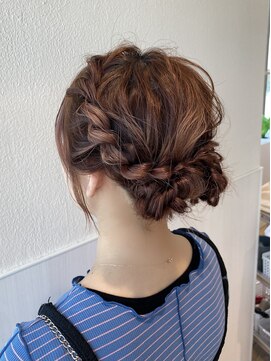 アフロート ディル(AFLOAT D'L) ★結婚式お呼ばれドレスヘア編み込みポニーテールアップスタイル