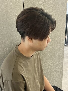 ニアウ 太田店(Niau) メンズナチュラルセンターパート緩めスパイラルパーマシャドウ