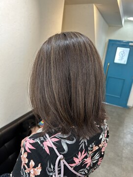 ピーシーズ(pieces) グレージュ系カラー