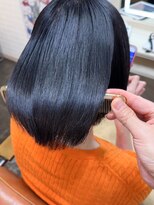 シック(Chic) ブルーグレージュアッシュブラックグレーベージュ 斜めバング