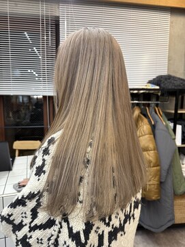 ソルトウォーター(SALT WATER) グレージュカラー ブリーチあり