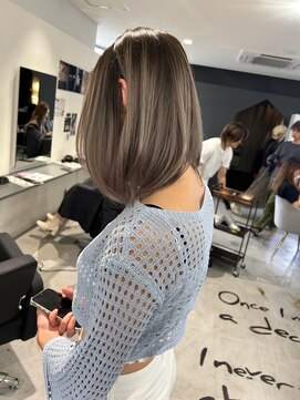 キング 枚方店(K!ng) 縮毛矯正髪質改善ハイライトレイヤーカット枚方美容室エクステ