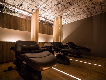 ヒルズヘッドスパサロン(hill's head spa salon)の写真/カット＋ヘッドスパ＋頭浸浴￥10,000~ 毛穴汚れ・ニオイもスッキリ清潔感のある健やかな頭皮に