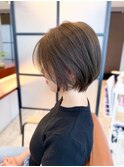 ショートボブ