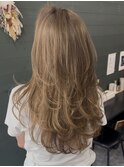 バタフライレイヤー×ミルクティーグレージュ
