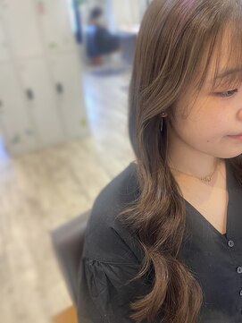 サロン ド マゼンタ(Salon de Magenta) オリーブベージュ