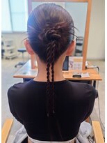 ビスポーク(BESPOKE)&nbsp;20代30代40代◎こなれ大人まとめ髪カチモリスタイル