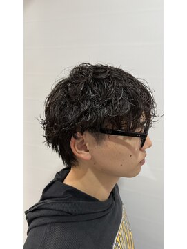 シャドウパーマ