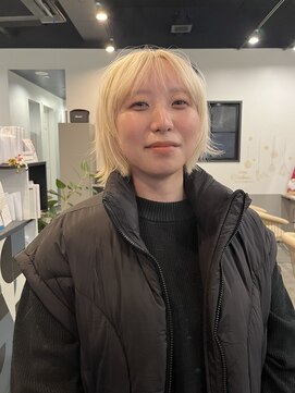 ドッグスター(dog star) 抜きっぱなしブロンド金髪ボブウルフ登戸向ヶ丘遊園