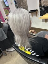 ヘアー スタジオ チェズ(Hair Studio chezu) ダブルカラー シルバー