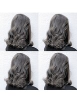 トゥーミー(to mee)&nbsp;プラチナブルー【担当　末吉】