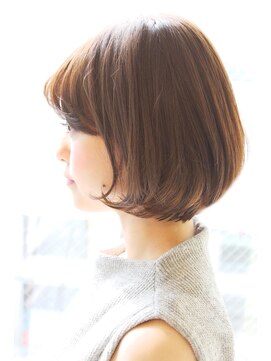 レウナ 外苑前(Reuna) 30代40代人気 お手入れ簡単丸みが可愛いボブ