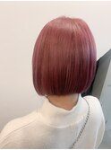 ミニボブ×ピンクベージュ