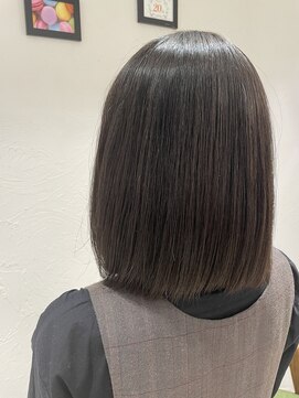 エクリ シセイドウ 麻布十番店(equri×SHISEIDO) 【麻布十番】まとまるボブ