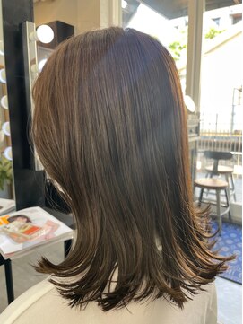 シャロン(SHARON) 【SHARON原宿】外ハネミディアム×オリーブベージュ