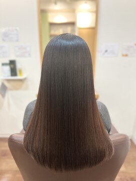 フリージア(freesia) 艶髪/髪質改善トリートメント/ツヤ髪スタイル/30代40代50代