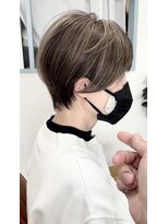 アイル(I'll) 脱白髪染め白髪ぼかしハイライトひし形ショートボブ40代50代60代