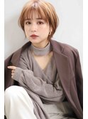 女性らしさを引き立てるエレガントショート