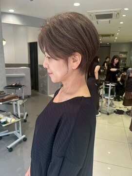 アース 大曽根店(HAIR&MAKE EARTH) earthショートレイヤーボブミルクティー丸みショートボブ
