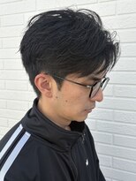 ヒュイル バイ ニアウ(Hwyl by Niau)&nbsp;MEN’S HAIR/サーフカール/刈り上げセンターパート/伊勢崎
