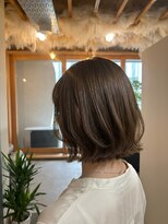 ホロル(horol)&nbsp;立体感カラーの外はねボブ